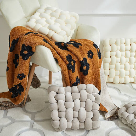 Yingzhu'er woven butt cushion butt cushion sofa cushion cushion chair seat cushion waist pillow floor futon lazy bedroom Persian gray hand-woven 30*33*12cm