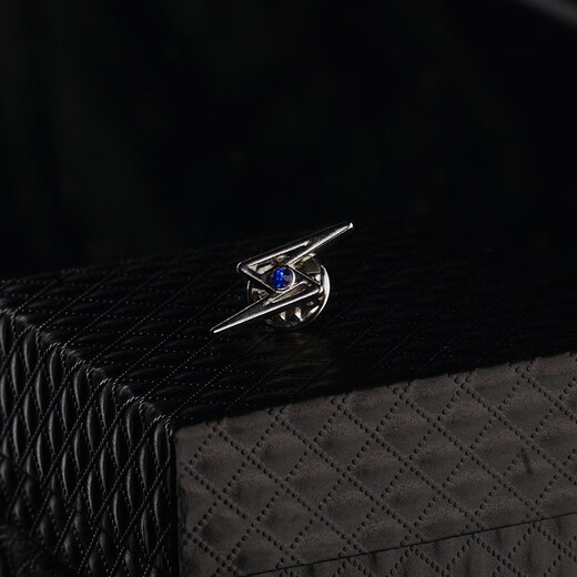 Kamallun (KAMALUN) brooch men's high-end silver lightning small collar pin collar buckle pin suit pin suit badge accessories for boyfriend lightning brooch + brand gift box [no lettering]