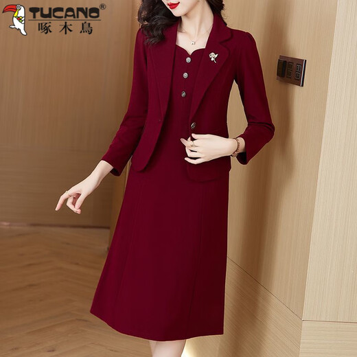Woodpecker (TUCANO) Grandma Xi's wedding banquet dress can be worn at ordinary times. Women's new spring and autumn wedding dress. Mom's noble skirt suit. Burgundy 2XL. Recommended 120-130 Jin. Jin is equal to 0.5 kg.