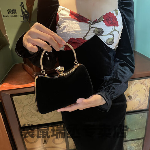 Kangaroo Dinner Clutch Bag with Cheongsam Autumn and Winter New Clutch Bag Rhinestone Dinner Small Bag Black Handbag with Bare Body Black