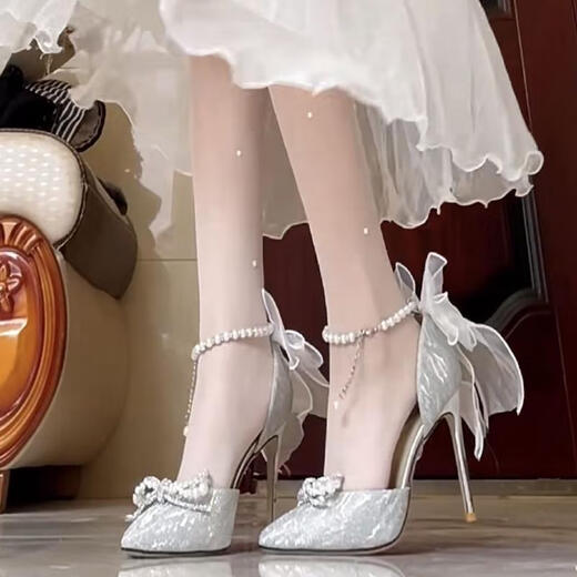 High heels coming-of-age ceremony college student 18-year-old fugitive princess silver ita stiletto high-heeled ceremony design pure lust style Baotou silver 6cm [upgraded version] 37