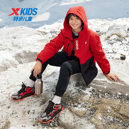 特步儿童童装男童中大童三防拼色摇粒绒时尚保暖风衣 宝钻红 170cm