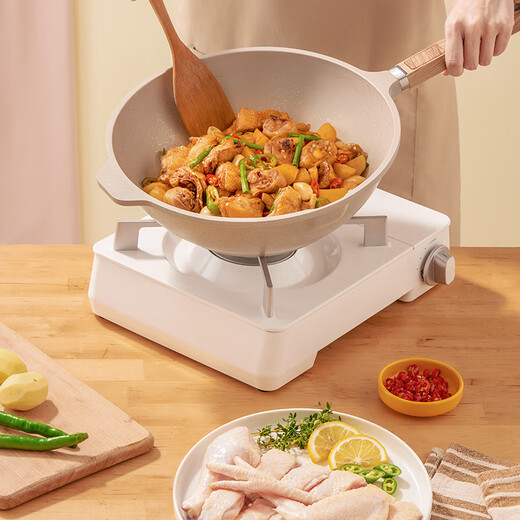 Wen's Hong Kong original cut local chicken nuggets 1 Jin Jin is equal to 0.5 kg free-range local chicken cut into half raw cut frozen hot pot ingredients