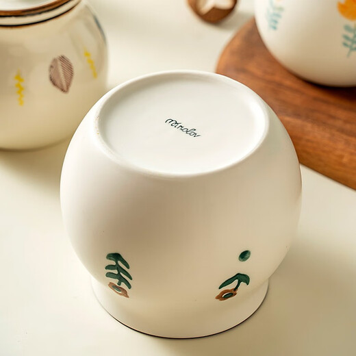 Onlycook lard jar ceramic high temperature resistant household chili oil jar with lid and spoon oil chili jar oil storage tank chili jar old-fashioned small yellow flower medium size (660ml with lid and small spoon)