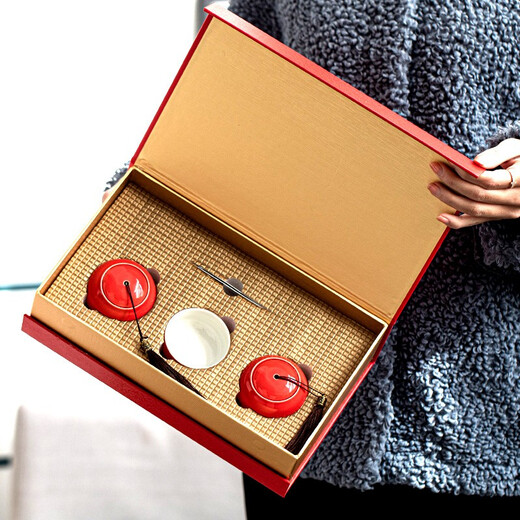 Shanwei [Geschenkbox] Safran-Geschenkbox 8G Ausgewählte rote Seidensafran-Blumen in voller Länge, um Ihre Freundin zu den Urlaubsgeschenken der Ältesten zu schicken