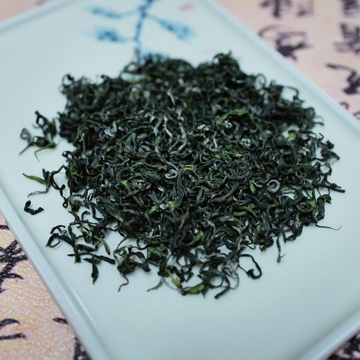 There is no shortage of Lanwen tea, hand-fried green tea 01, the standard for experienced tea drinkers, fresh and refreshing in spring and strong and mellow.