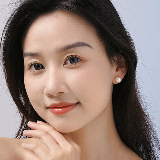 Tahiti allows me to dazzle with the same 18K gold Edison pearl earrings, round bright freshwater pearl earrings, white Edison 10-11mm