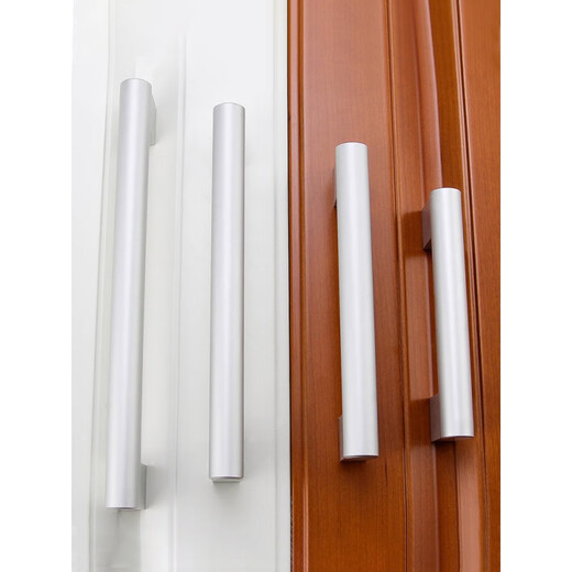 Mango de aluminio de espacio mate moderno y simple Mango de 1 metro Cajero europeo Manejo de la puerta del gabinete Manejo alargado de estilo americano Distancia de 672 mm