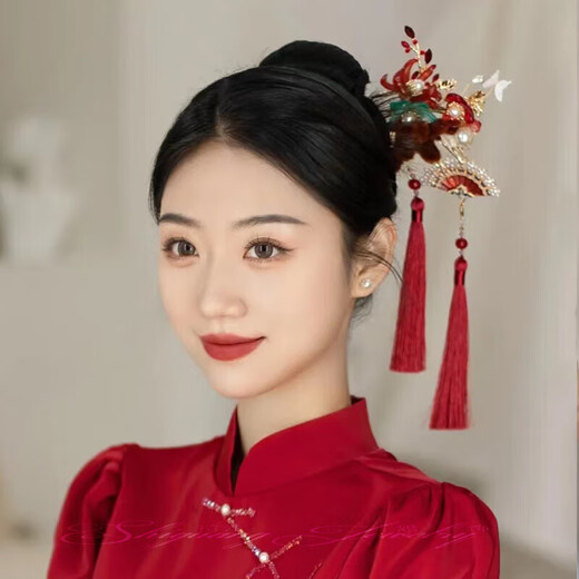 Ancient new Chinese style red tassel headdress bride Xiuhe suit temperament ancient style toasting suit hair accessories temperament style bridal headdress set