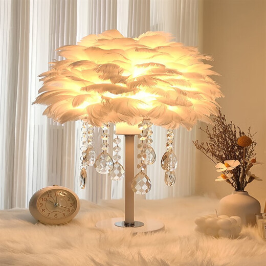 Chuangjingyi selected crystal retro table lamp feather crystal table lamp bedroom ins girl romantic and warm wedding decoration internet celebrity light luxury bronze seat + pink feather + three-color LED others