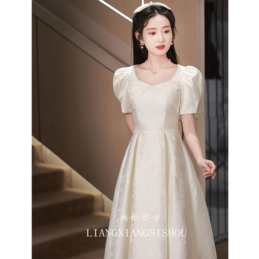 Saidele Abendkleid Frauen Banketttemperament Light Luxus Nische High-End French Certificate Registration Engagement White Rock Erwachsene Weiße M (Empfohlen 96-105 Jin [Jin gleich 0,5 kg]))