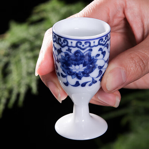 Xihe Yinyao Xihetang Jingdezhen Ceramic Wine Set Liquor Goblet Spirit Cup Blue and White Flask Set Wine Cup Tangle Lotus Style (1 Pot, 10 Cups, 1 Tray)