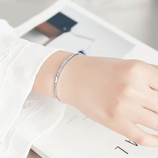 LAOLATU Platinum Bracelet for Women PT950 White Jewelry Gold Fashionable and Versatile Can be Engraved Chinese Valentine's Day Confession Gift for Girlfriend and Wife PT950 Platinum Bracelet Exquisite Gift Box