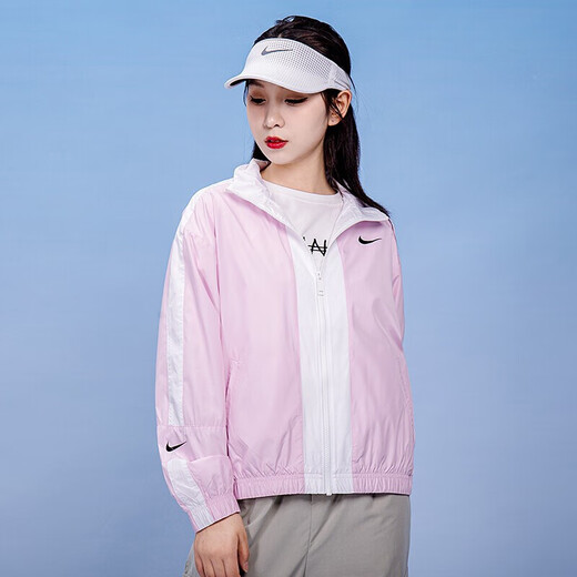 耐克（NIKE）女装夏季新款运动服轻薄遮阳防风皮肤衣跑步训练休闲时尚夹克外套 CZ8801-695/粉色 快干 S