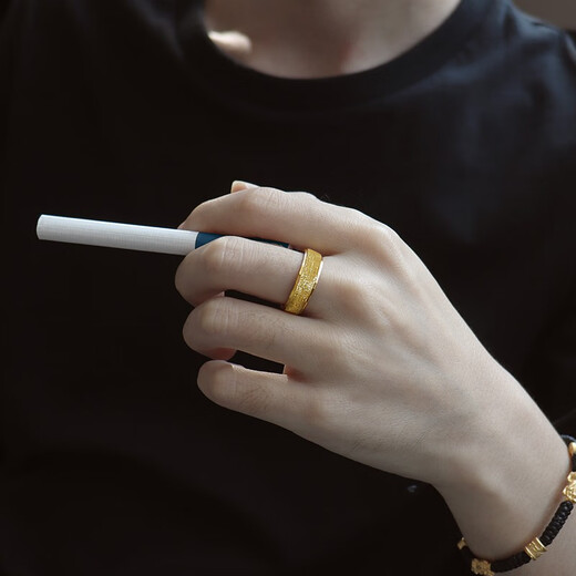 Sea Rover gold plain ring men's new ring 999 pure gold frosted ring as a Valentine's Day gift for boyfriend and husband. Frosted ring, width about 3mm, gold weight about 2.66G