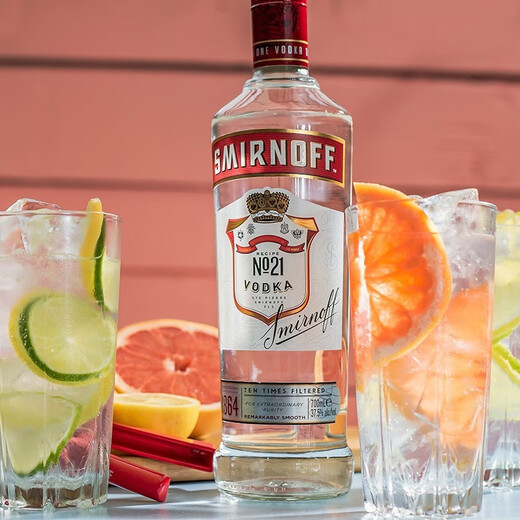 斯米诺（Smirnoff）英国原装原瓶进口洋酒红牌伏特加基酒调酒 节日送礼品   700mL 1瓶