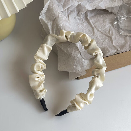 CHUXIANG braided hairbands for women, hairpins, high headbands, retro, versatile, out-and-out hair-pressing headbands, wide edges, pleated black (small) A21