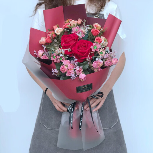 毕业手捧花拍摄假花道具交车年会节日仿真花束颁奖迎宾生日礼物女 酒红色