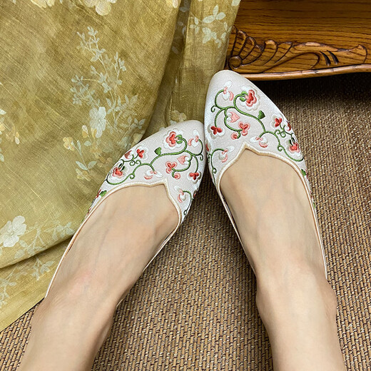 Juans Silk Spring- und Herbst Ethnische Stil bestickte Schuhe für Frauen Singles Schuhe Alte Peking -Stoffschuhe niedrige Absatzweiche Rindfleisch Sehnen Sohle gestickte Cheongsam -Schuhe Kaffee Grün 38