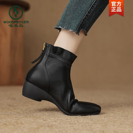 Woodpecker lambskin short boots for women 2025 new spring and autumn wedge heel small fragrant style flat ankle boots super soft bare boots pointed toe single boots black upgraded version 35