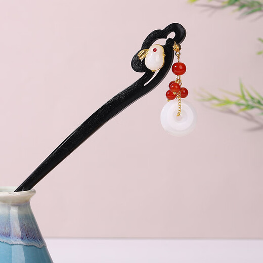 Lingchuan ancient style hairpin, tassel jade rabbit, new Chinese style hairpin, imitation ebony hairpin, Hanfu accessories, costume headwear, bustling sound