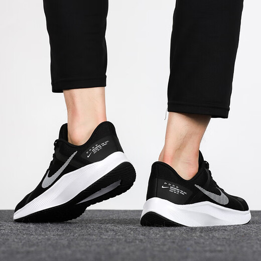 Nike (Nike) Laufschuhe Quest 4 Herren-Laufschuhe Neue Sommer Atmungsfreie lichtpolsterte Sportschuhe DA1105-006 DA1105-006/Winter 44
