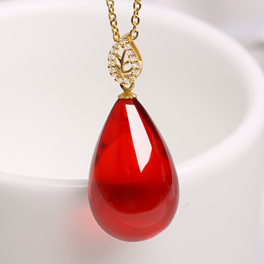 Nianfu Jingdai Mother's Day gift, Sizan beeswax pendant, chicken oil yellow clavicle chain jewelry, sweater chain, long amber A type chicken oil yellow pendant