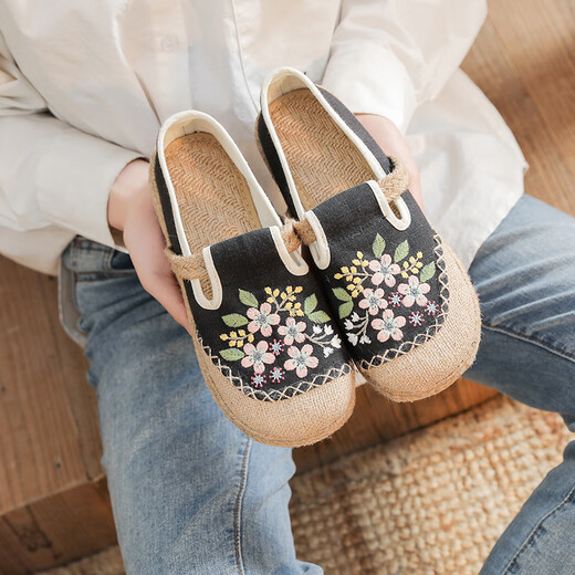 Juans Silk Spring -Baumwoll- und Leinen literarische elegante alte Peking -Stoffschuhe Frauen flache Single -Schuhe Nationale Stil Stickelschuhe Alte Style Fischerschuhe Hanffarbe 39