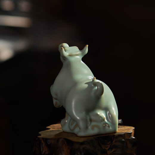 Dongdao Ruyao Henan South Africa abandoned cow turned tea pet 2020 old Dongdao Kung Fu tea set creative ornaments tea ceremony accessories sky blue