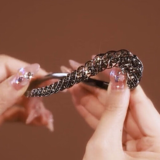 Idel's high-end metal rhinestone one-character eight-character twist clip for the back of the head, elegant hair accessory birthday gift F1824 flash diamond eight-character clip, gun black