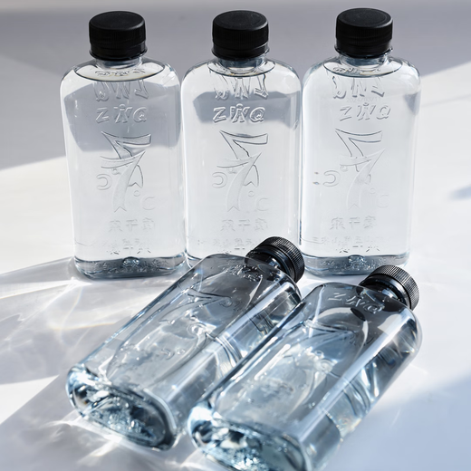 Zhenwuquan Changbai Mountain Natural 7-Grad Cold Spring Rock 983 Meter Low Deuterium Schwache Alkali High-End-Trinkwasser 310 ml*14 Flaschen/Box 56 Flaschen [4 Boxen] Lieferung an Ihre Tür