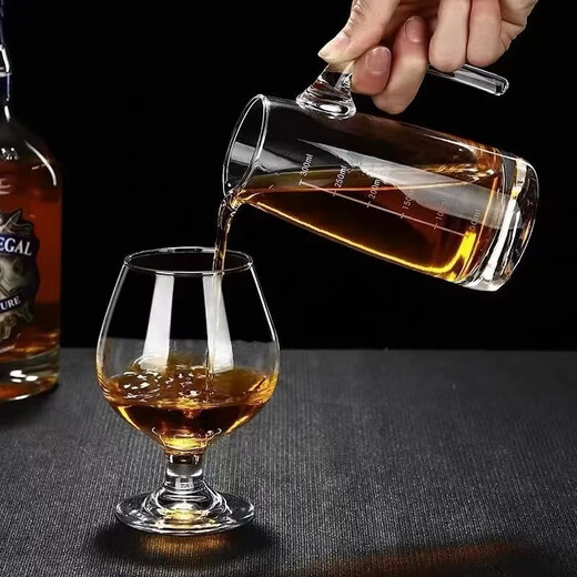 Glass brandy cup thickened glass foreign wine glass household European creative short wine glass 250ml brandy foreign wine glass 4 pieces