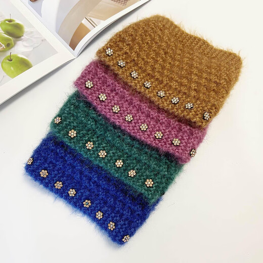 Zi'er winter warm hat worn by middle-aged women. Beanie hat. Thickened beanie for middle-aged and elderly women. Autumn and winter headscarf. Khaki plum blossom headband. One size fits all.