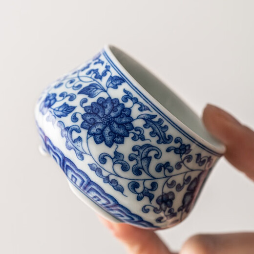 Tangfeng all-ceramic one-piece tea drain blue and white filter household ceramic kung fu hand tea partition simple tea filter blue and white lotus tea drain