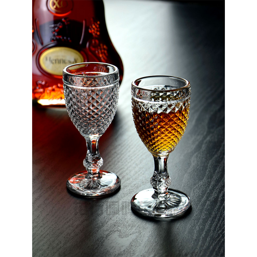 Bullet cup, shot cup, glass white wine cup, home set, small size 10 ml, 2 liang, one cup, 50 ml diamond carved white wine cup*1