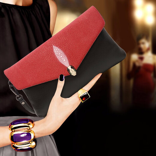 Sephren Regalo de San Valentín Chino Mujeres 2025 NUEVA Bolsa de embrague Moda de mujeres y versátil Banquete de mujer Bag Large Capacidad Bolsa de hombro Pearl Pescho Patrón de pescado Rojo
