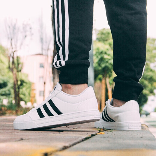 
Adidas new men's shoes sneakers summer low-top cushioning and anti-slip casual canvas shoes breathable and lightweight AW3889/small white shoes 43