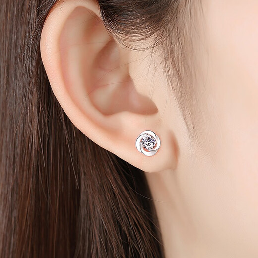 LAOLATU PT950 Platinum Earrings Heart of the Ocean Clover Platinum Birthday Birthday Valentine's Day Gift for Girlfriend and Wife Platinum Blue Diamond Earrings Comes with Certificate