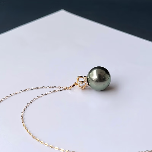 Muqin black and white gold pearl Tahitian black pearl pendant 18K gold crown seawater black bead necklace single women's gift