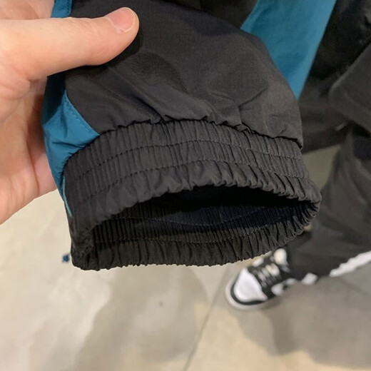 阿迪达斯（adidas）外套男士秋季运动服梭织防风宽松上衣夹克HE9929 HE9930黑色森林绿  M