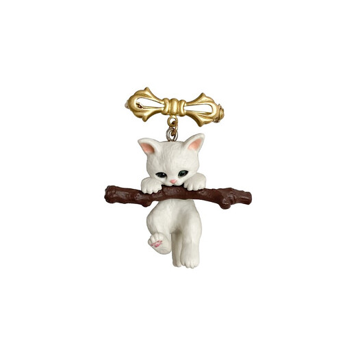 MOLC cute Japanese style kitten hugging a branch three-dimensional brooch 3D badge badge clothes anti-exposure buckle pin couple XZ0323 cat brooch