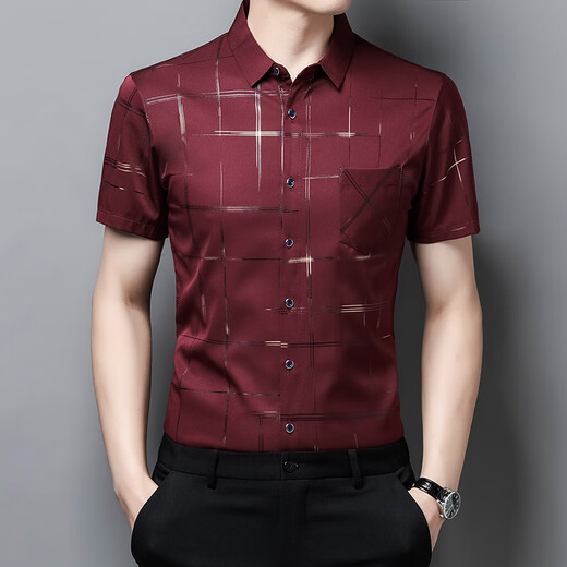 Camisa de seda de hielo para hombres de Romon Vestido de novia de verano de manga corta Feliz suegro Padre de mediana edad Banquete de boda de verano Camisa roja D2177 Baolan 165 m
