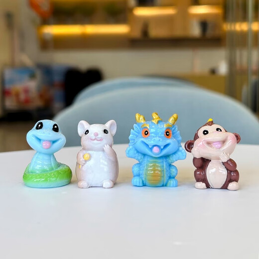 Gelun twelve zodiac creative micro landscape cartoon ornaments simulated animals tiger snake monkey horse sheep pig children's small dolls twelve zodiac happy combination of 12