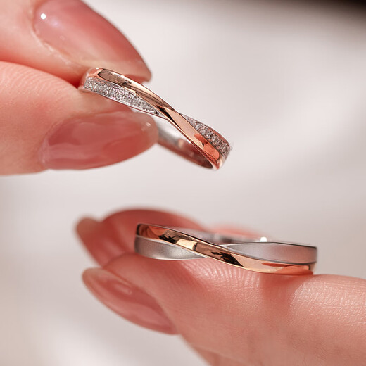 Zhou Fansheng 18K gold man-made diamond pair ring couple light luxury two-color man-made diamond ring gift wife wedding ring men's ring + 18K gold