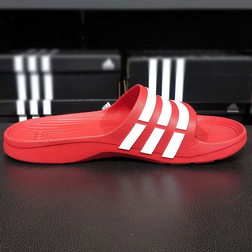 Slippers adidas Chaussures masculines Chaussures féminines Spring New Outdoor Sports sans glissement de plage décontractée Slippers polyvalents G15886 44,5 (275 mm)