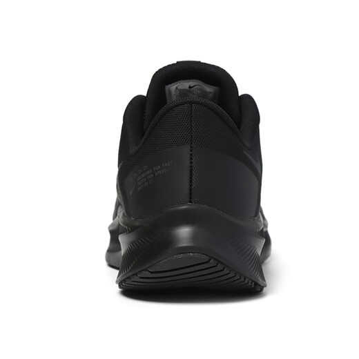 Nike Nike Men's Shoes Quest 4 поколения.