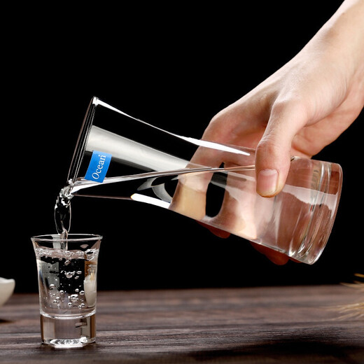 Imported from Thailand, Ocean Ouxin glass wine dispenser, small foreign bottle, household wine bottle, white wine dispenser, wine container, red wine decanter, flat mouth small wine container 270ml