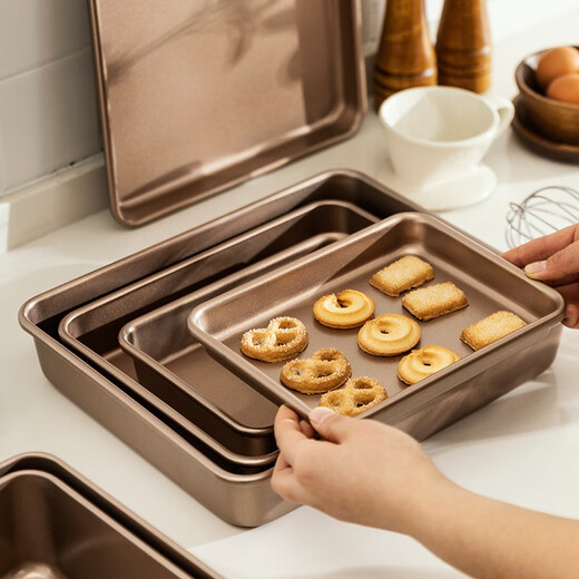 Modern Housewife Carbon Steel Baking Bakeware Oven Non-stick Baking Mold Household Ancient Cake Roll Bread Cookie Mold Baking Bakeware - 6-inch Square Deep Dish Product Specifications See Figure 2