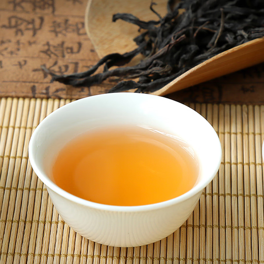 
Tianchi Tea Industry 1392 Lao Tung Eight Immortals Phoenix Single Cong Chaozhou Phoenix Single Cong Tea Gift Box Lao Tung Eight Immortals Gift Box 50g*2 cans