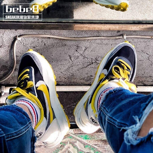 Nike (Nike) [Strictly Selectly Selectly Good Products] Nike Sacai X Nike Ldv Waffle Zapatos de tres partes de tres partes Sports Running Running Black Black amarillo deconstruido DJ4877-001 35.5